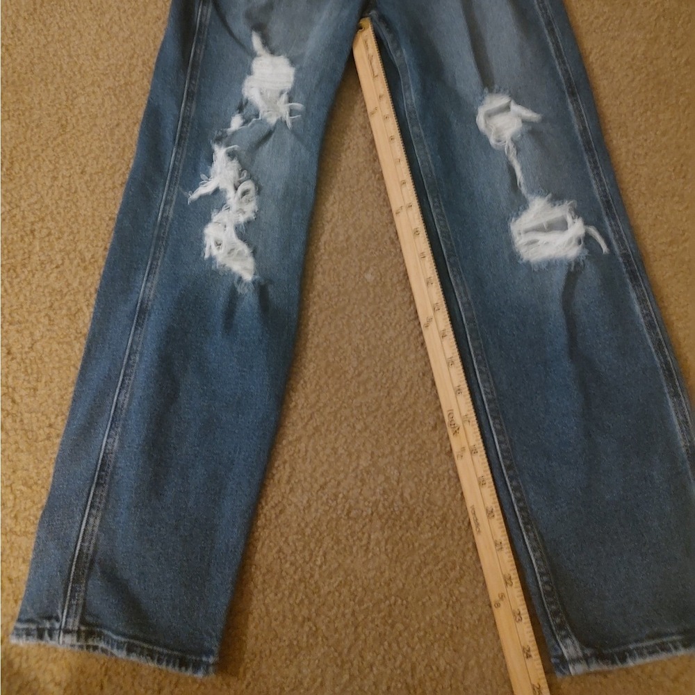 Hollister‎ Straight Leg Jeans Women's 4 Medium Wash Nice Distressed High Rise